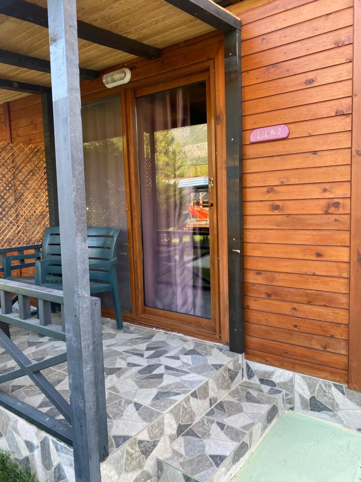 Karaoez Ada Bungalows & Villa Habitación foto